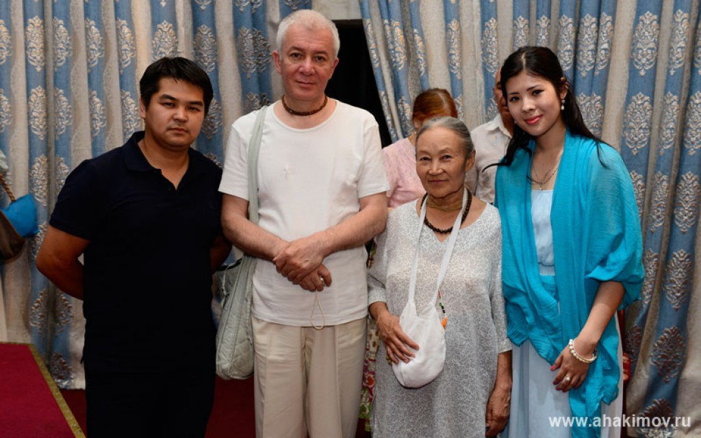 2015 Бишкек, Йога любви