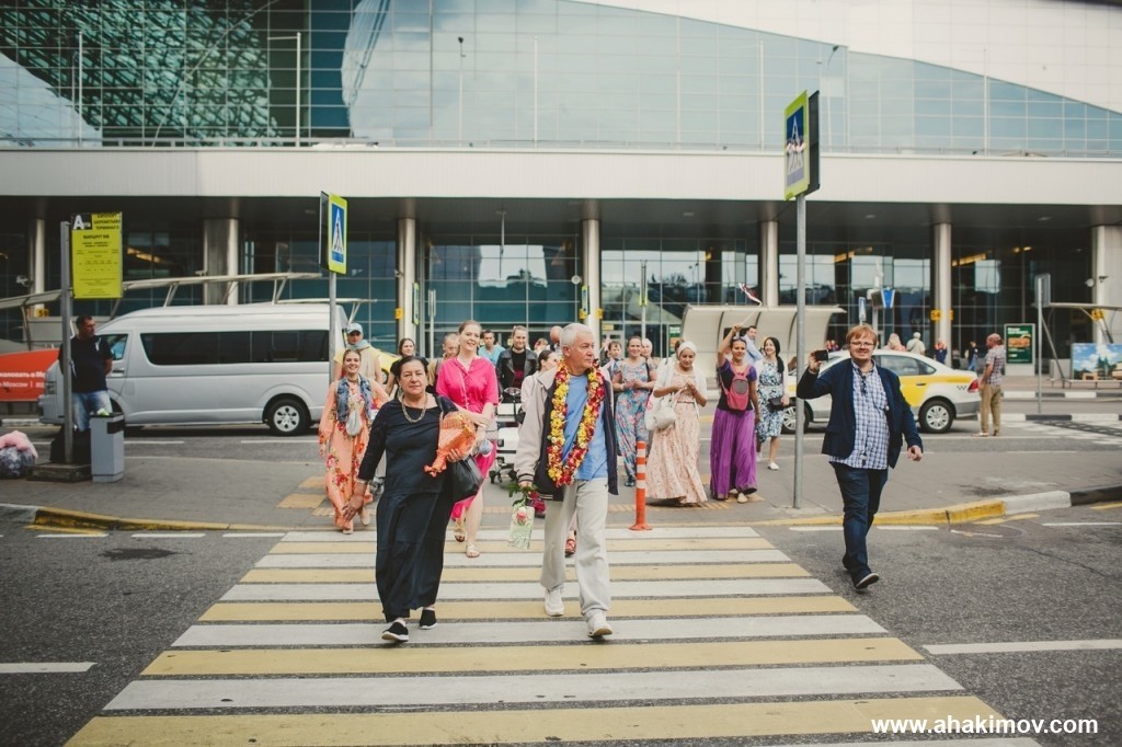 2018 Москва, встреча в аэропорту