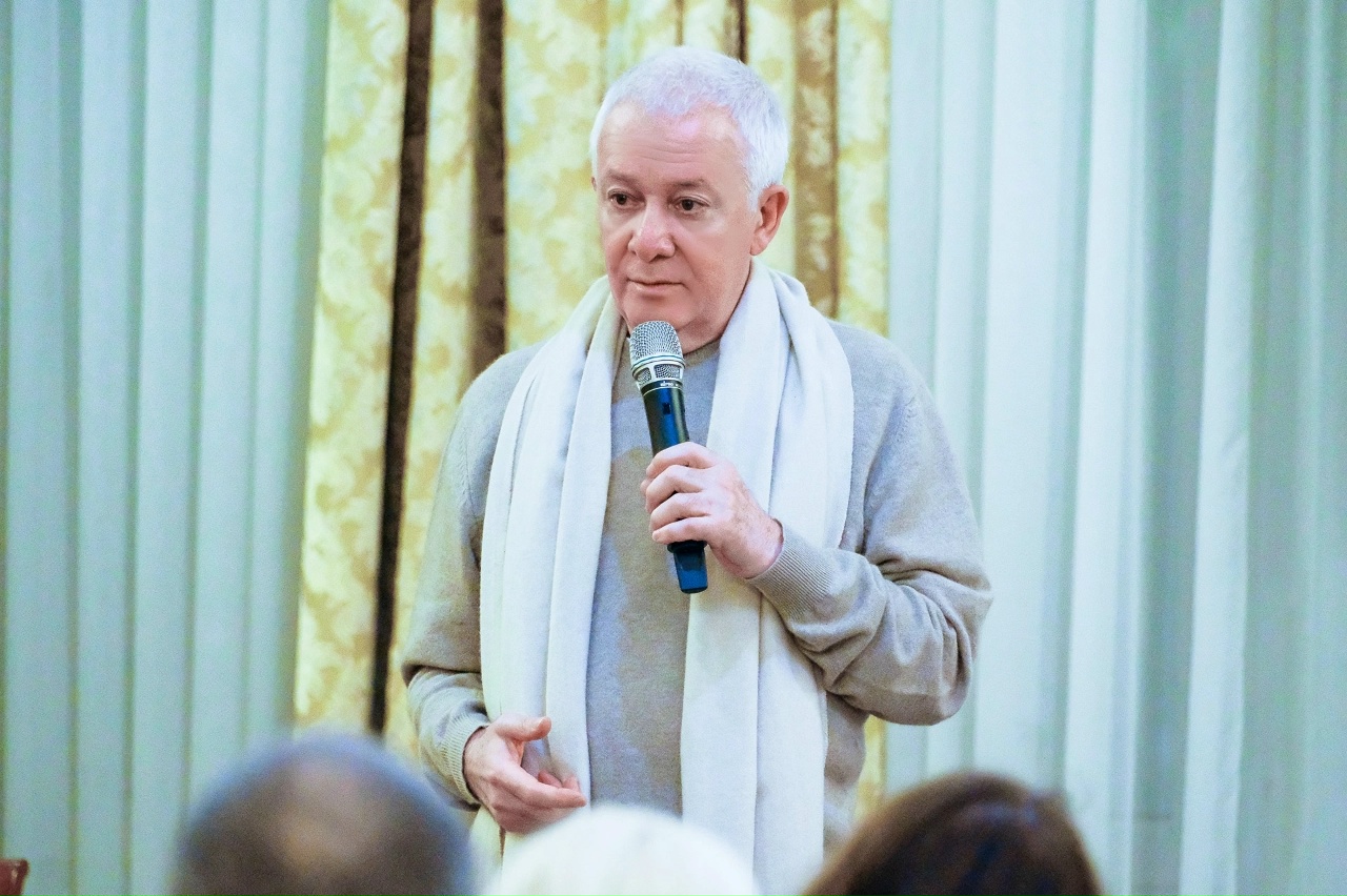 В раздел "Статьи" добавлена четвертая часть статьи Александра Хакимова "Веды как инструкция к жизни"