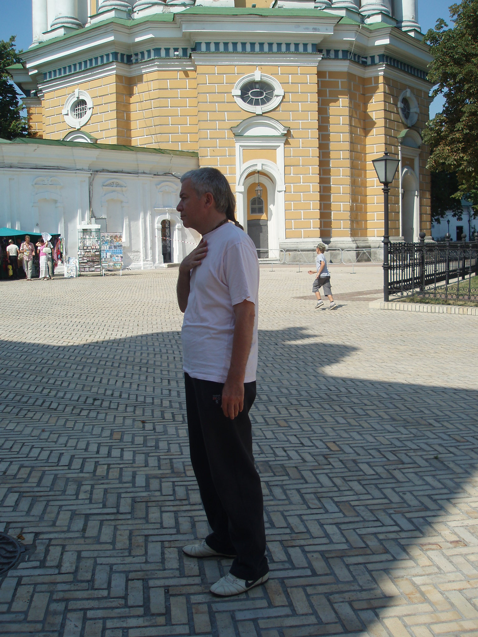 В раздел "Статьи" добавлен отрывок из книги "Карма. Размышления", "Человек, кто ты?"