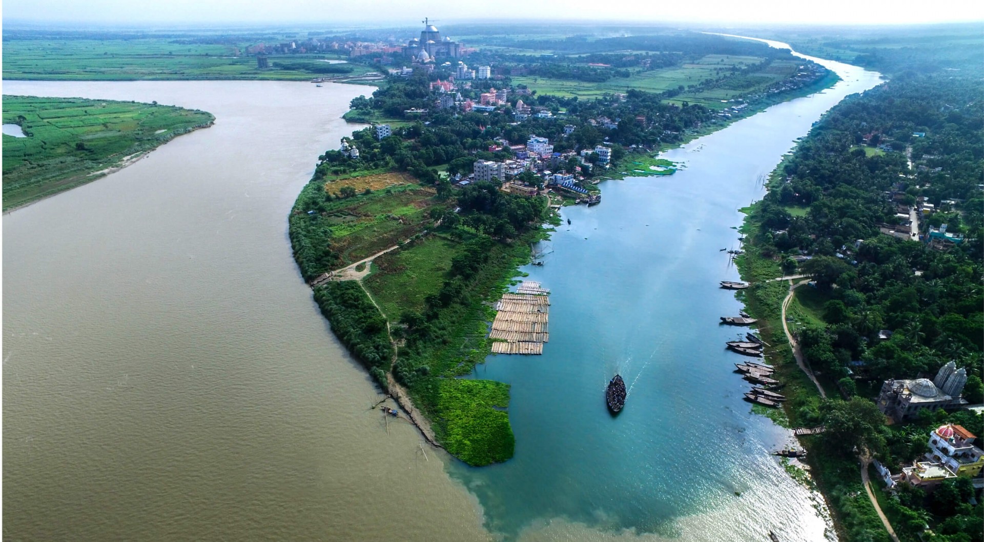 В раздел "Ведический планетарий" добавлен материал "Жизненная важность для всей планеты"
