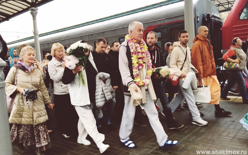 В раздел "Фото" добавлен новый фотоальбом "2016 Москва, встреча на вокзале". В раздел "Фото" добавлен новый фотоальбом "2016 Москва, встреча на вокзале".