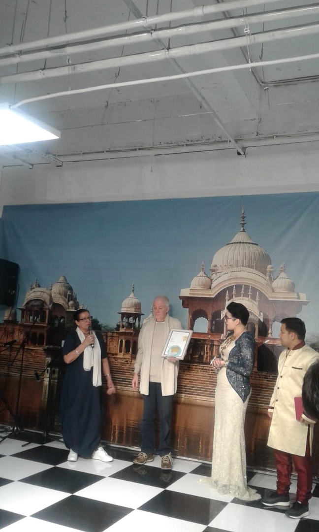 Александр Хакимов стал золотым лауреатом премии "За значительный вклад в сохранение духовности полиэтничной Евразии" Александр Хакимов стал золотым лауреатом премии "За значительный вклад в сохранение духовности полиэтничной Евразии"