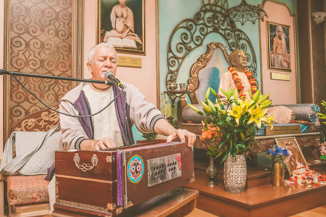 Добавлены аудио и видео материалы с лекции "Правдивость - наша последняя надежда" по книге "Шримад-Бхагаватам", песнь 1, глава 17, стих 25, которая проходила 2 июня 2016 г в Омске. Добавлены аудио и видео материалы с лекции "Правдивость - наша последняя надежда" по книге "Шримад-Бхагаватам", песнь 1, глава 17, стих 25, которая проходила 2 июня 2016 г в Омске.