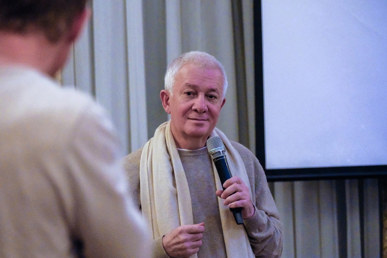 В раздел "Статьи" добавлена вторая часть статьи Александра Хакимова "Кто такой Бог?"