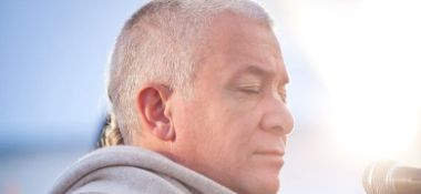 10 мая Александр Хакимов проведет онлайн практикум по по мантра-медитации